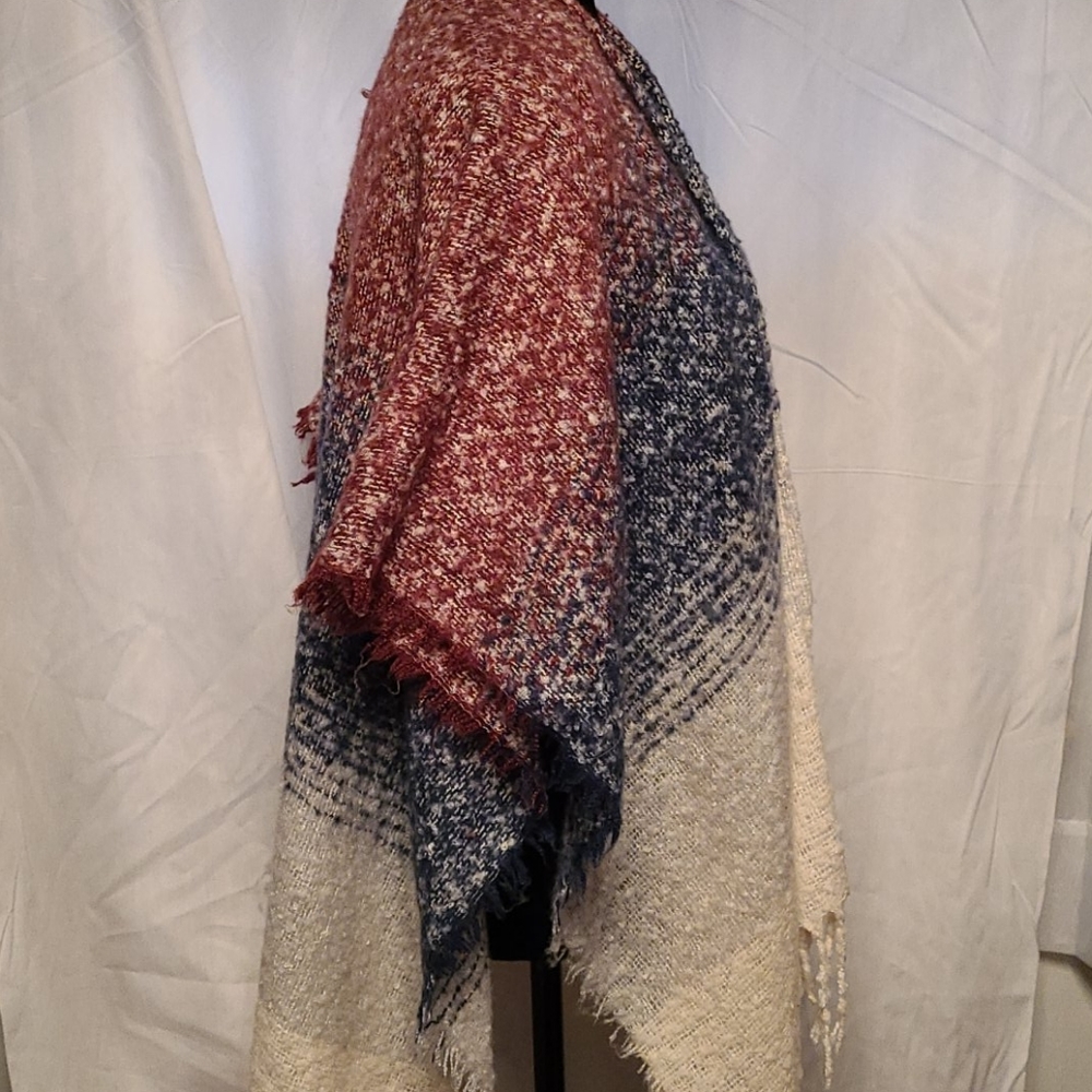 Shawl - Picture 2 of 4